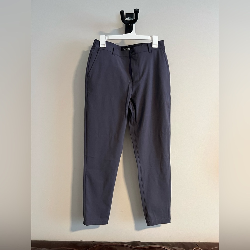 CUTS AO Joggers, Medium
